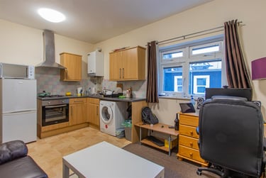 1 bed house, Richmond Crescent, Plasnewydd, Cardiff, CF243AH - Image 4